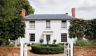 Vaulty Manor house