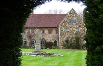 Beeleigh Abbey Gardens