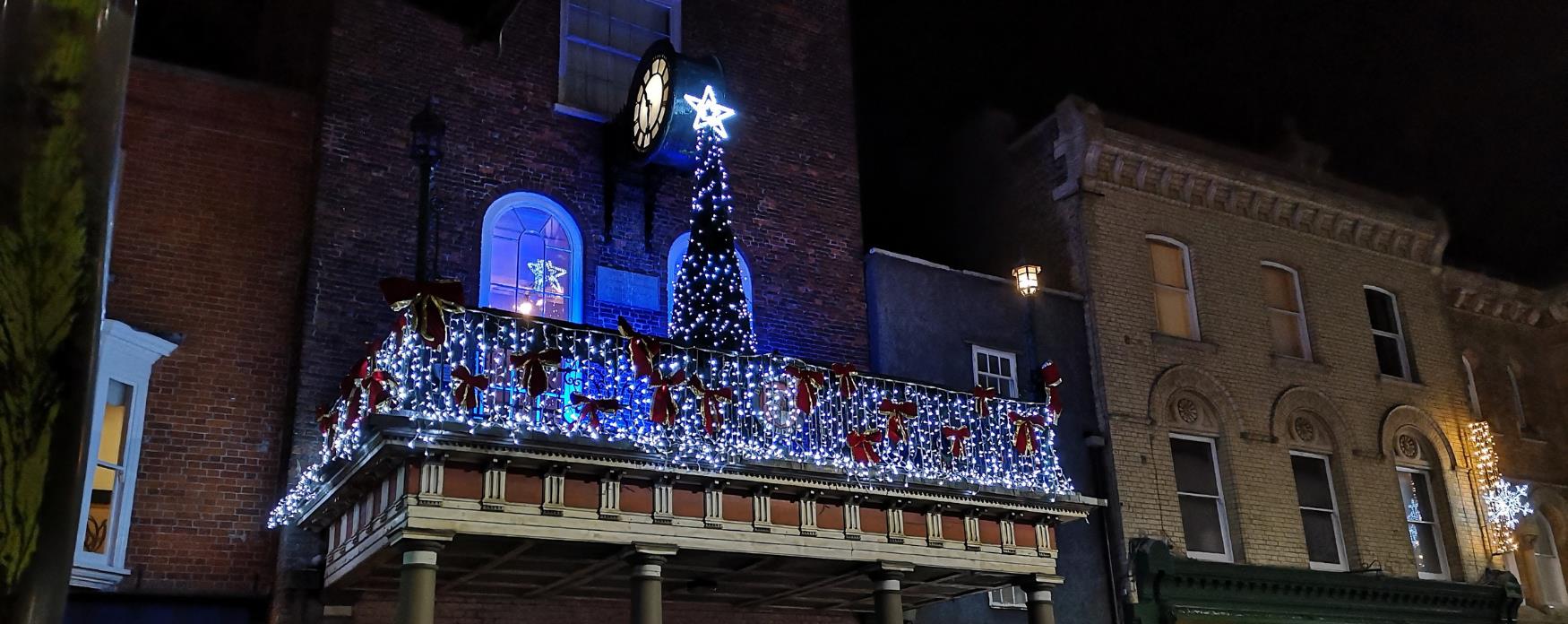 The Moot Hall in Maldon lit up with Christmas lights