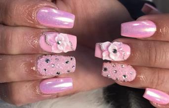 Pretty pink nail art by Amy Nails
