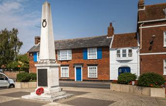 Burnham-on-Crouch war memorial, pale stone obelisk